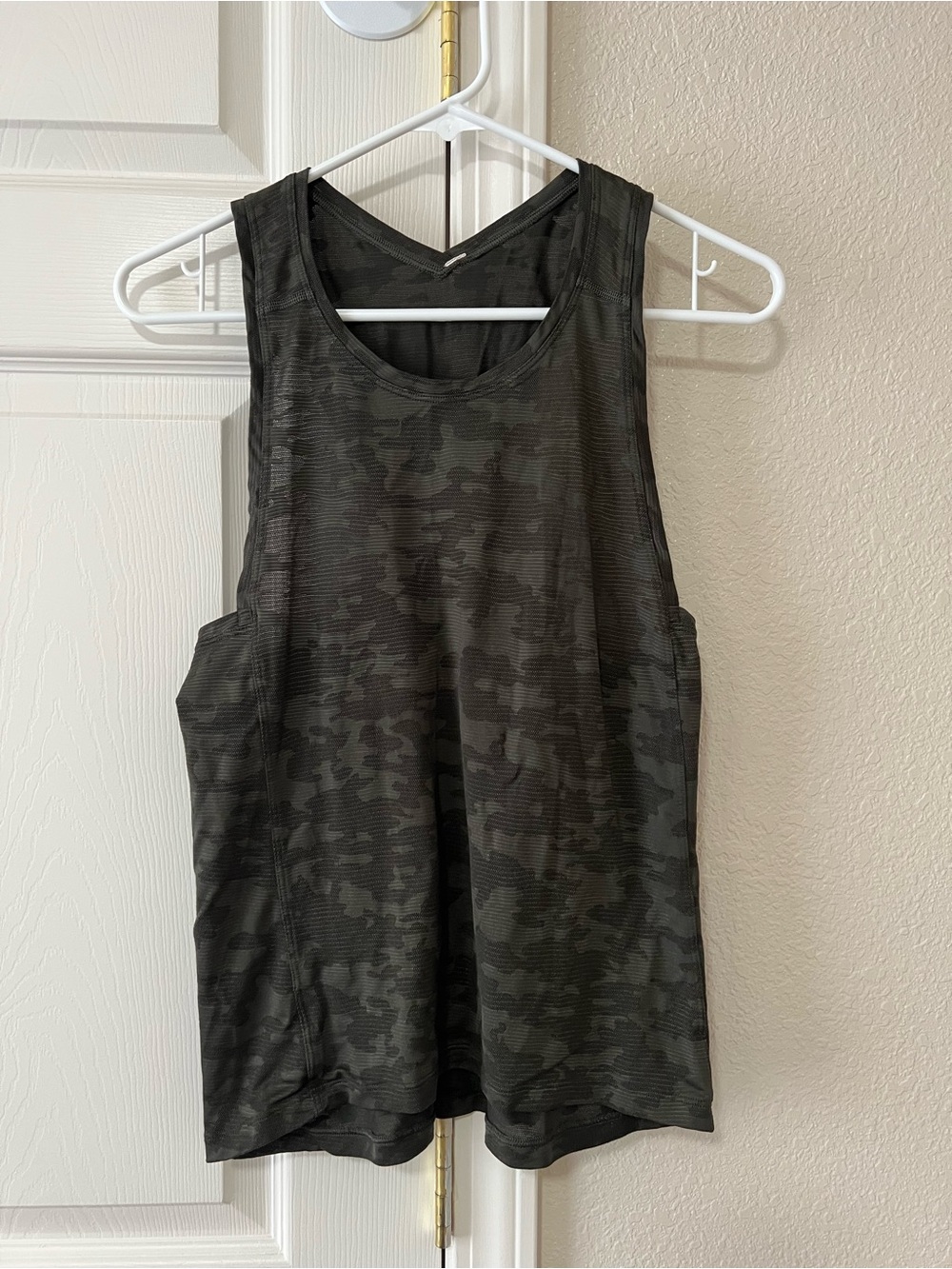 Lululemon Run For Days Tank Deep Camo Mesh Racerback Running Top